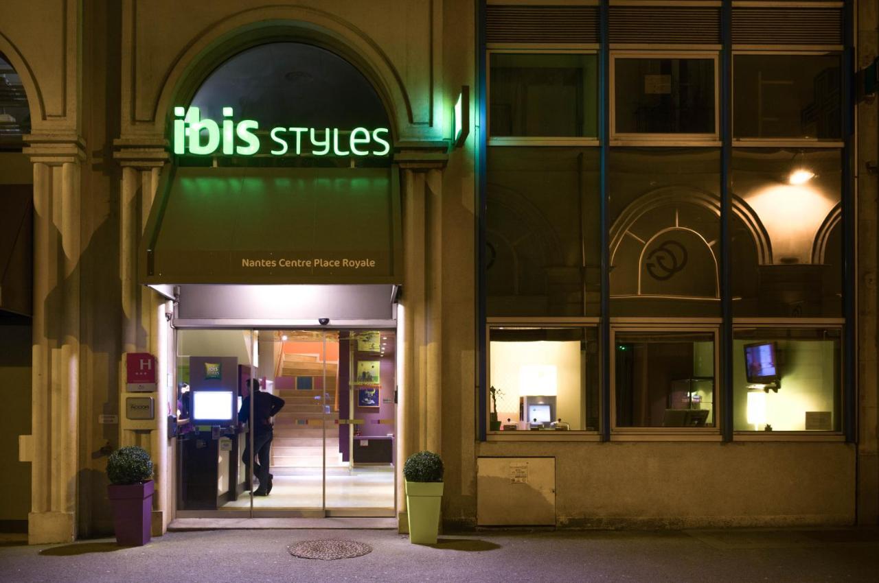 Ibis Styles Nantes Centre Place Royale Exterior foto